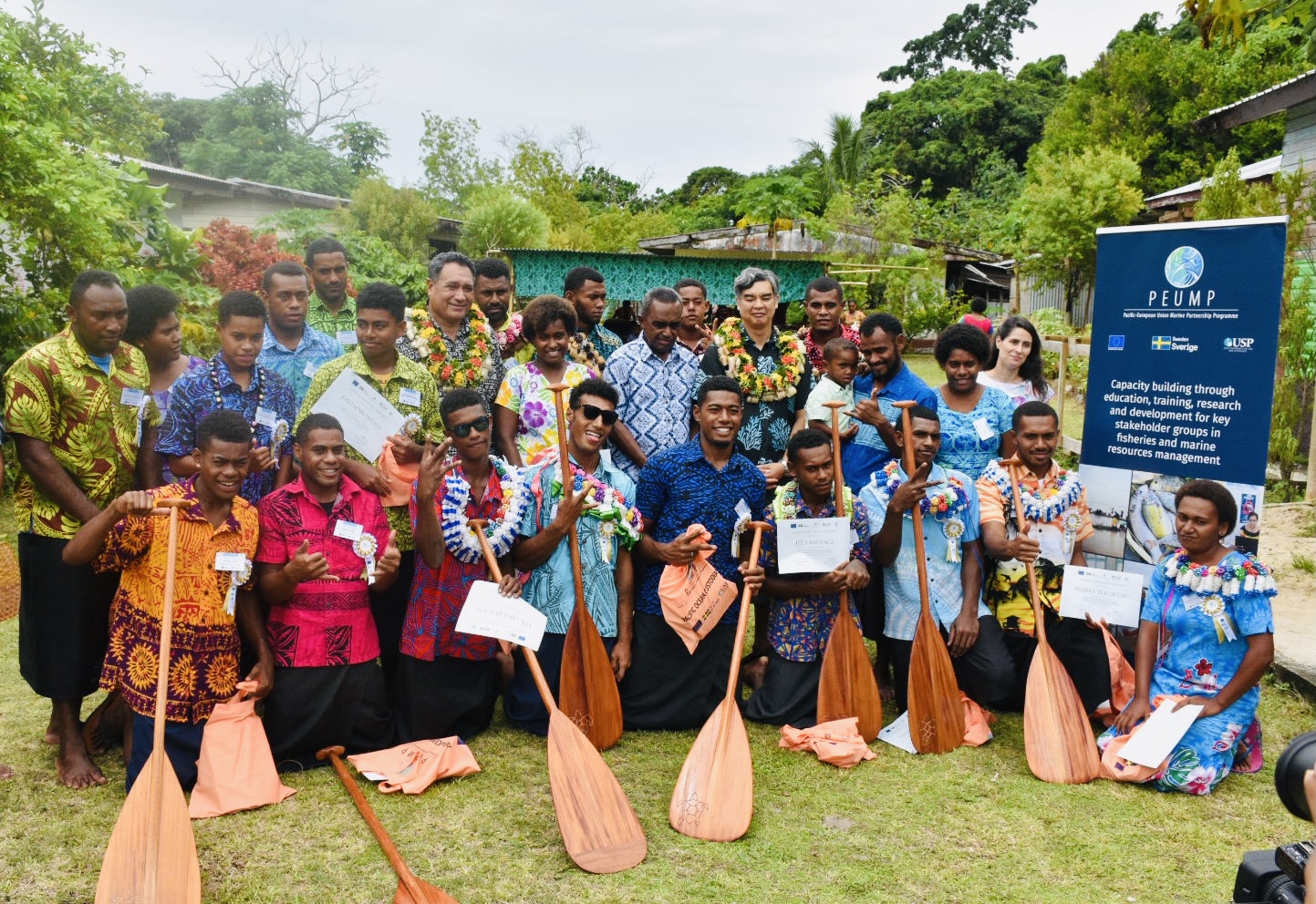 10-villages-now-have-sustainable-sea-transport-and-access-to-a-canoe-building-workshop